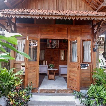 OYO1592加丁4u家庭旅馆 日惹 外观 照片