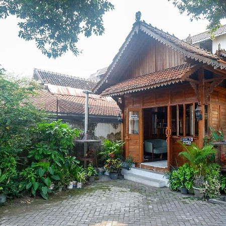OYO1592加丁4u家庭旅馆 日惹 外观 照片